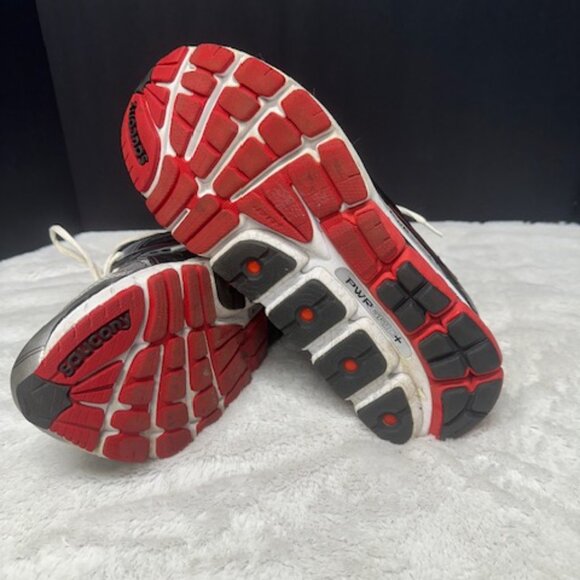 Saucony Redeemer Men's Size 10 - Picture 2 of 12